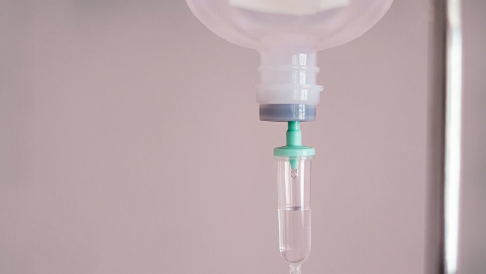 Infusionsbeutel und Tropf